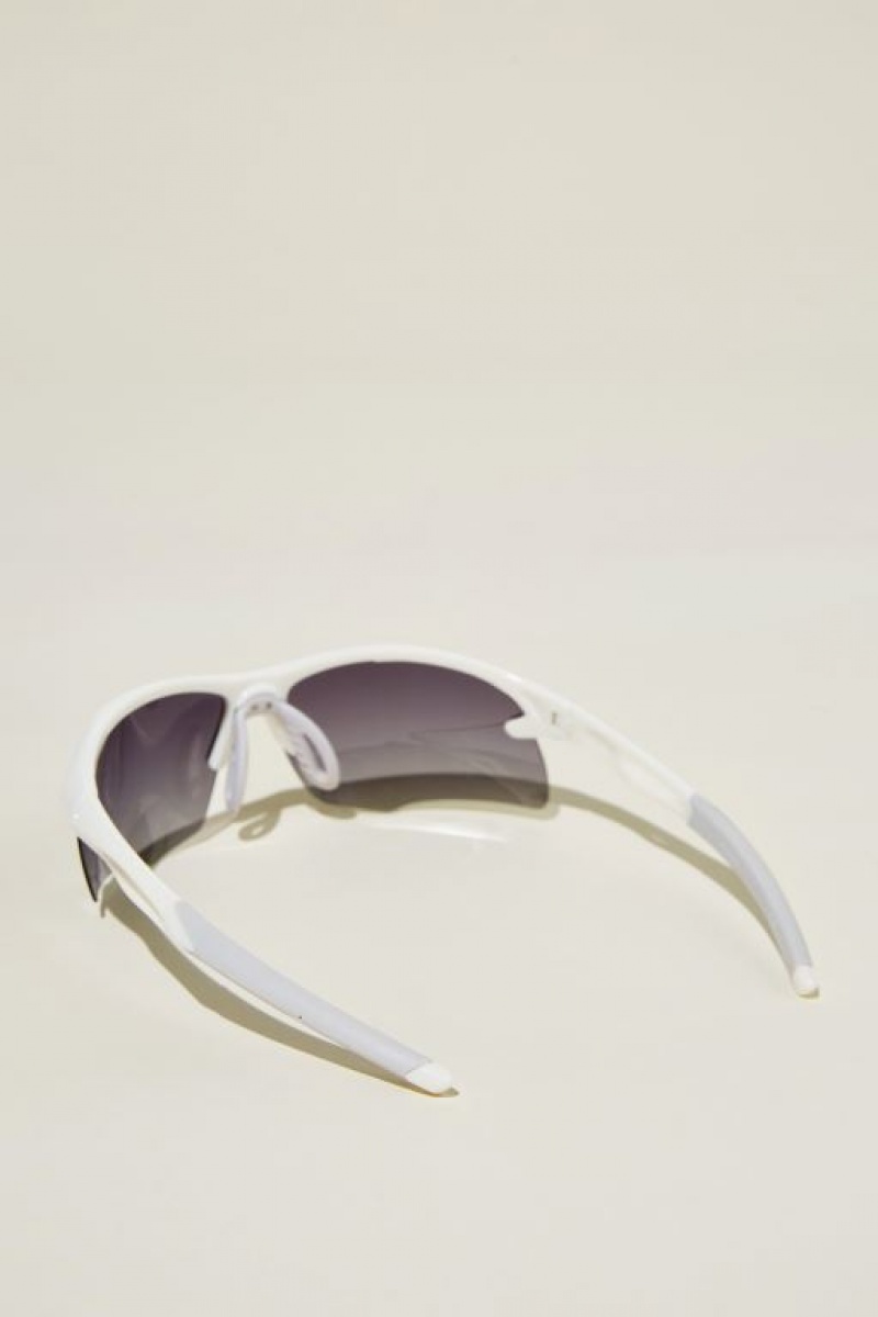 Gafas de Sol Cotton On The Accelerate Polarized Hombre Blancas Gris | UXKsmVYWhZM