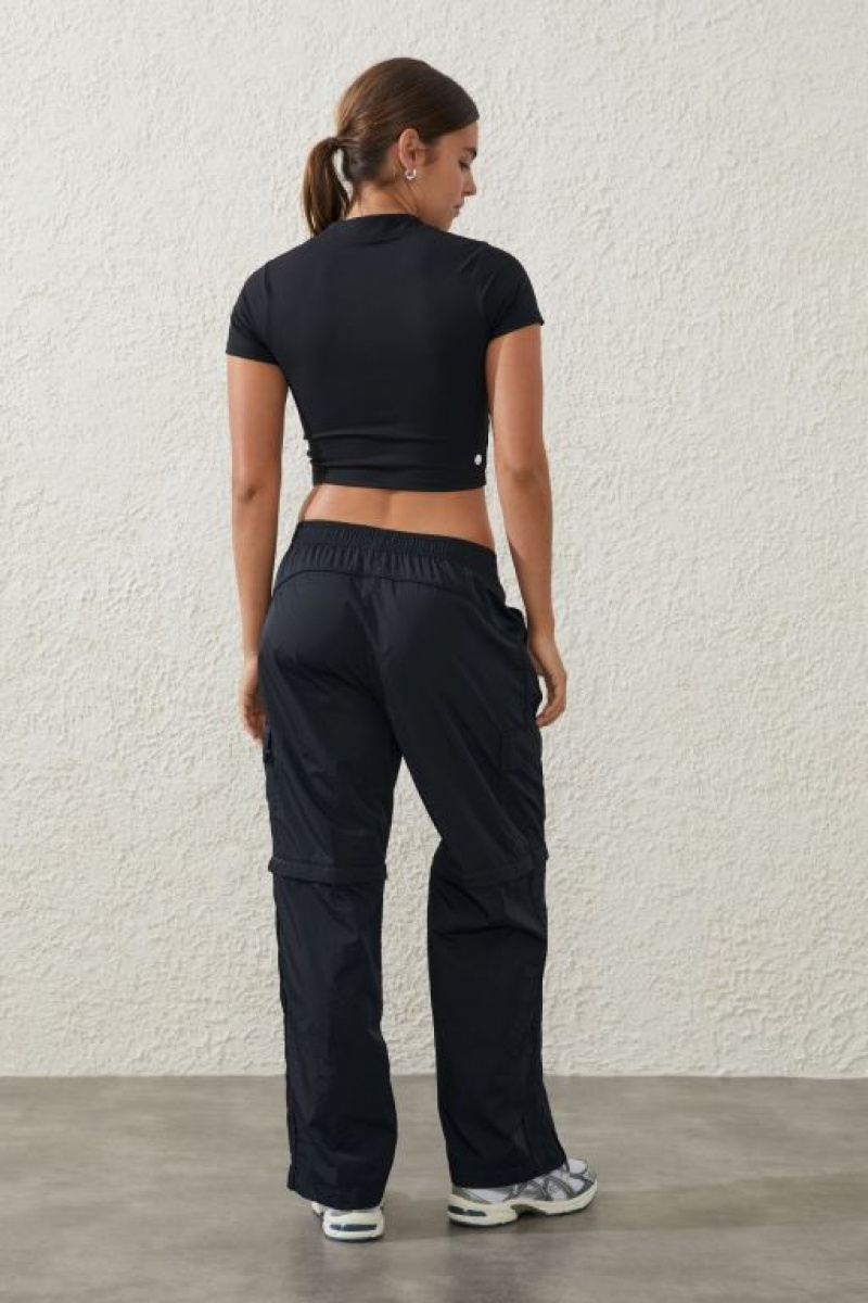 Pantalones Deportivos Cotton On Woven Zip Off Cargo Mujer Negras | dqXaoETWNy9