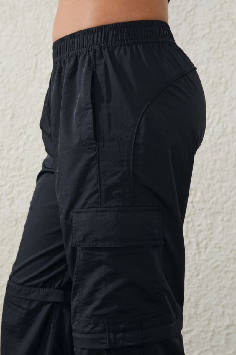 Pantalones Deportivos Cotton On Woven Zip Off Cargo Mujer Negras | dqXaoETWNy9